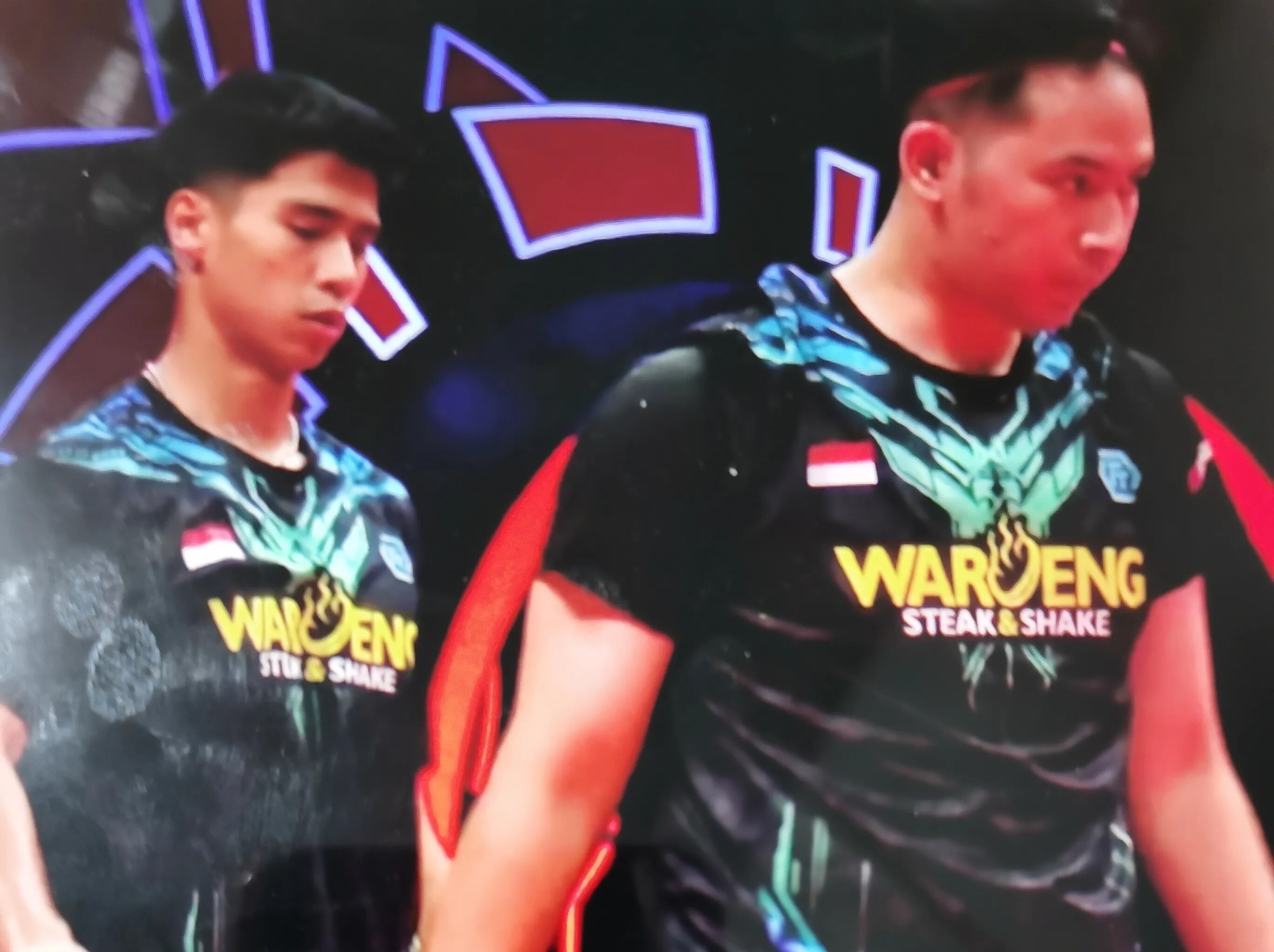 赛场上明星球员闪烁登场，实力碾压对手令人瞠目的简单介绍