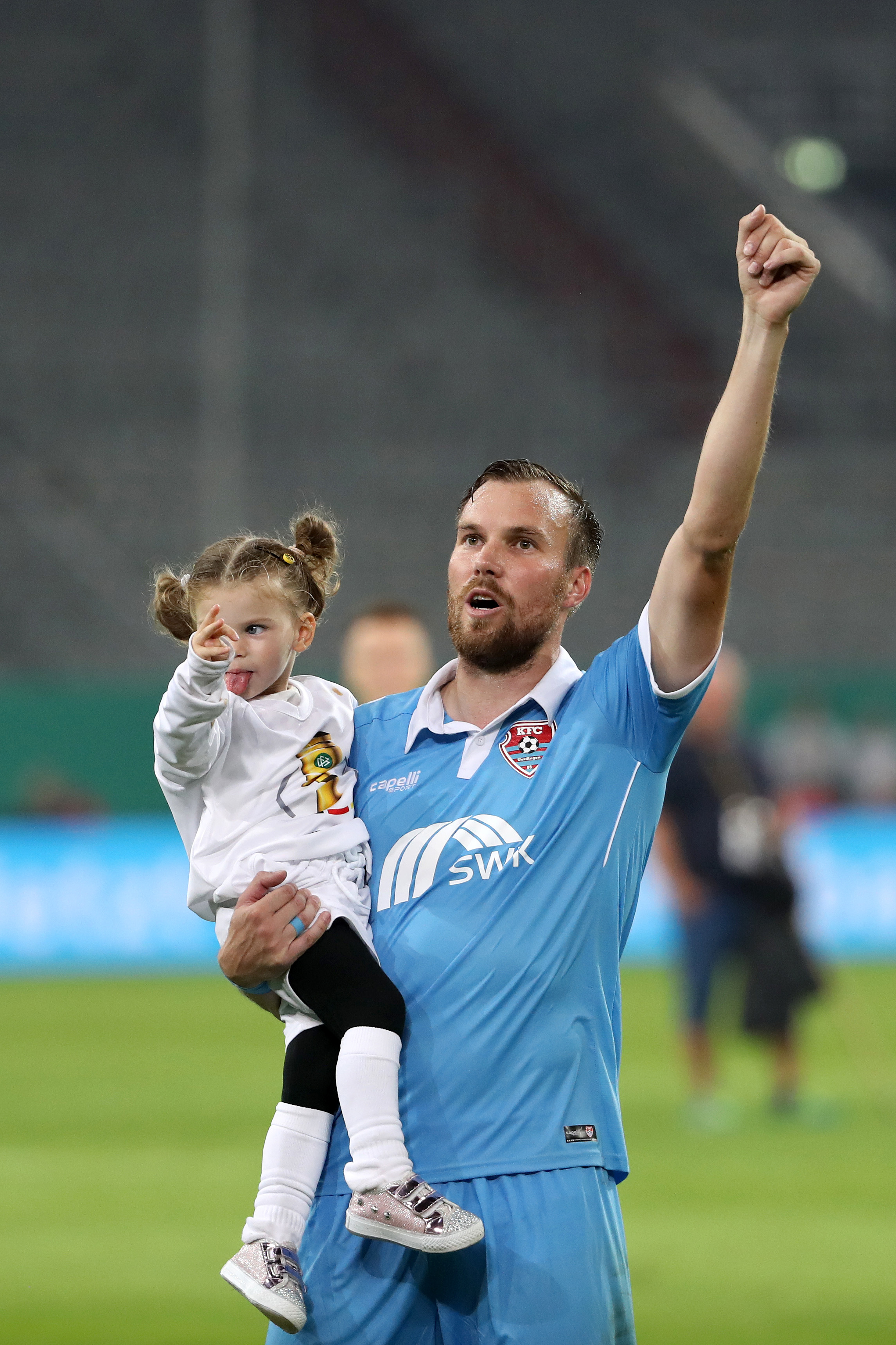 九游体育亚洲官网-关于红蓝之争：多特蒙德欲夺克宜灵盾的信息