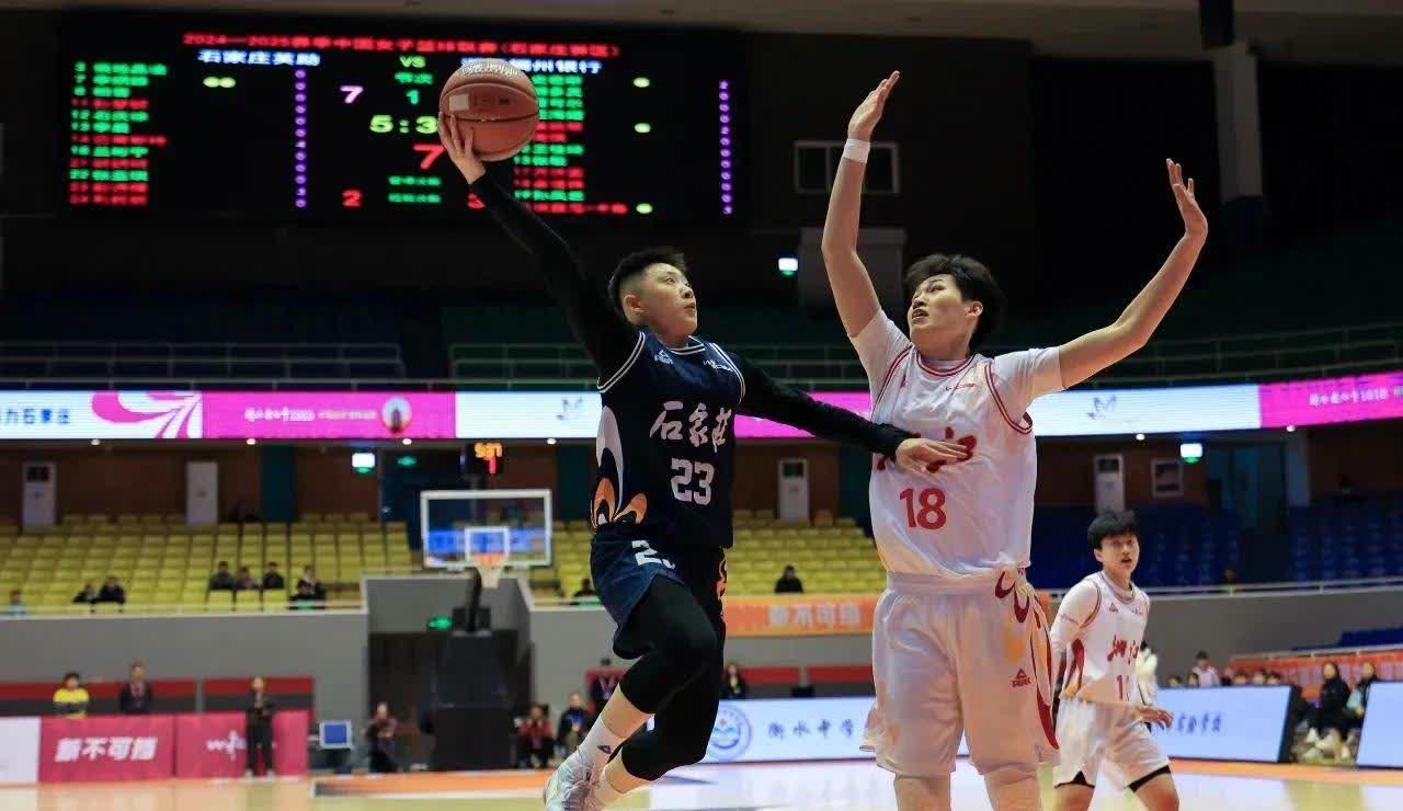 九游体育官网-关于斯旺西主教练频频调整阵容，希望突破连败魔咒的信息