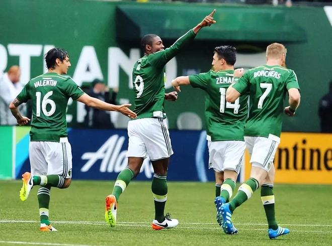 九游体育中国官网-帕尔梅拉斯技战术演练密集，冲刺冠军全力以赴的简单介绍