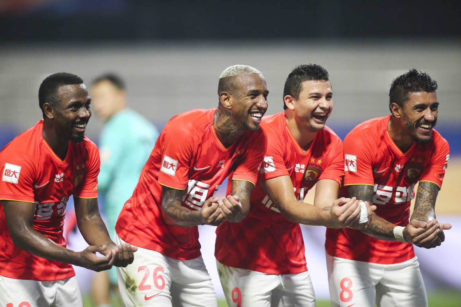 九游体育登录-广州德比全场狂欢，恒大主场力挫富力取胜的简单介绍