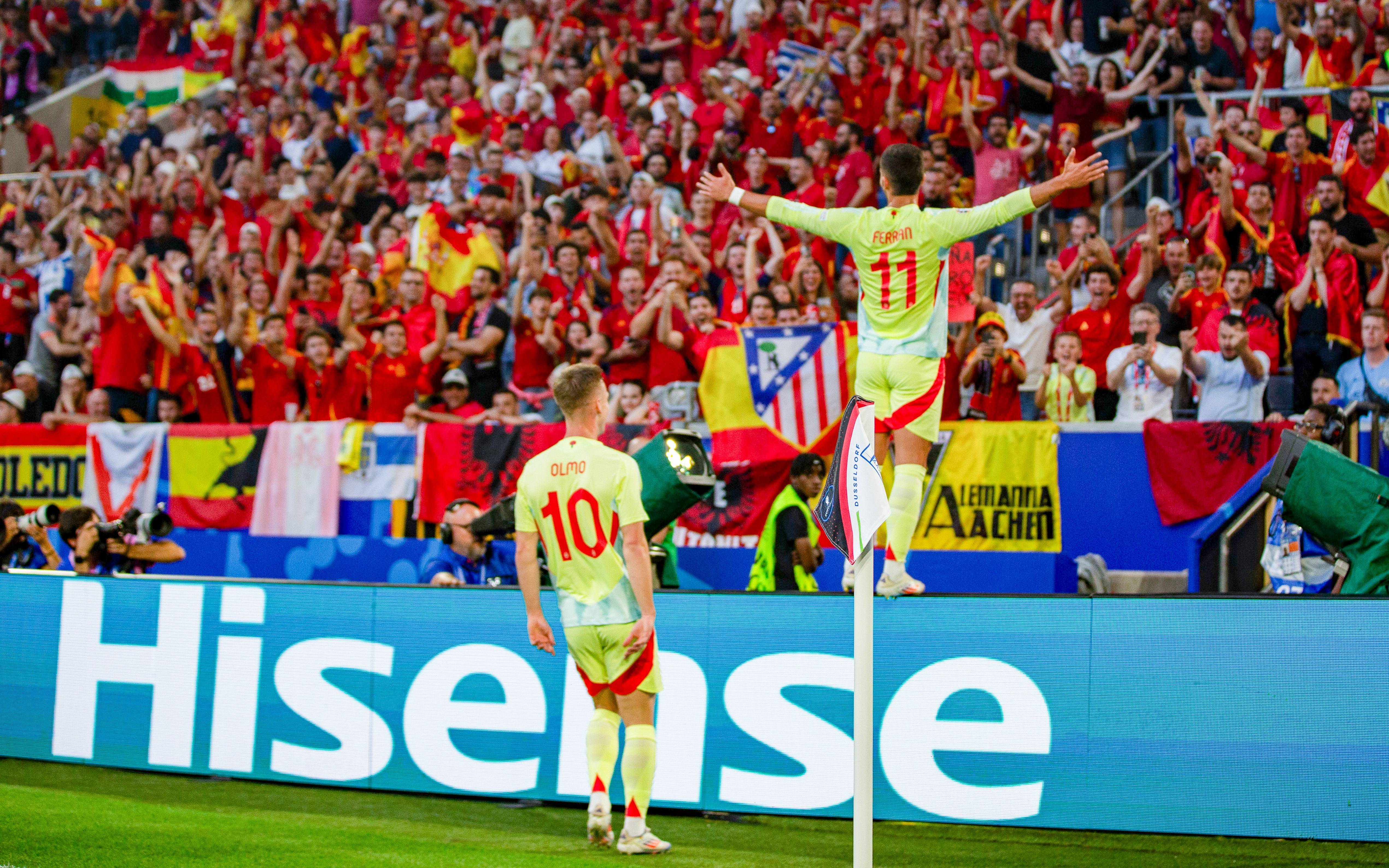 九游体育在线-希腊队备战备受瞩目，备战克罗地亚比赛备战全力以赴