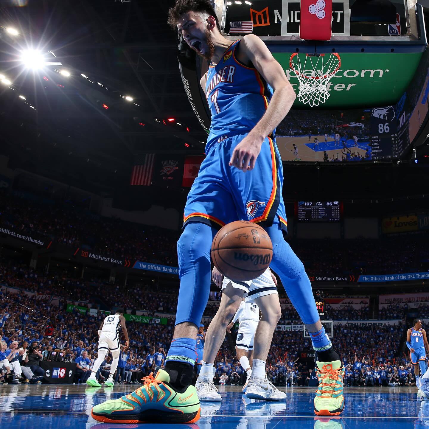 九游体育-沃尔领衔魔术，勇夺常规赛首胜，灰熊四连败的简单介绍