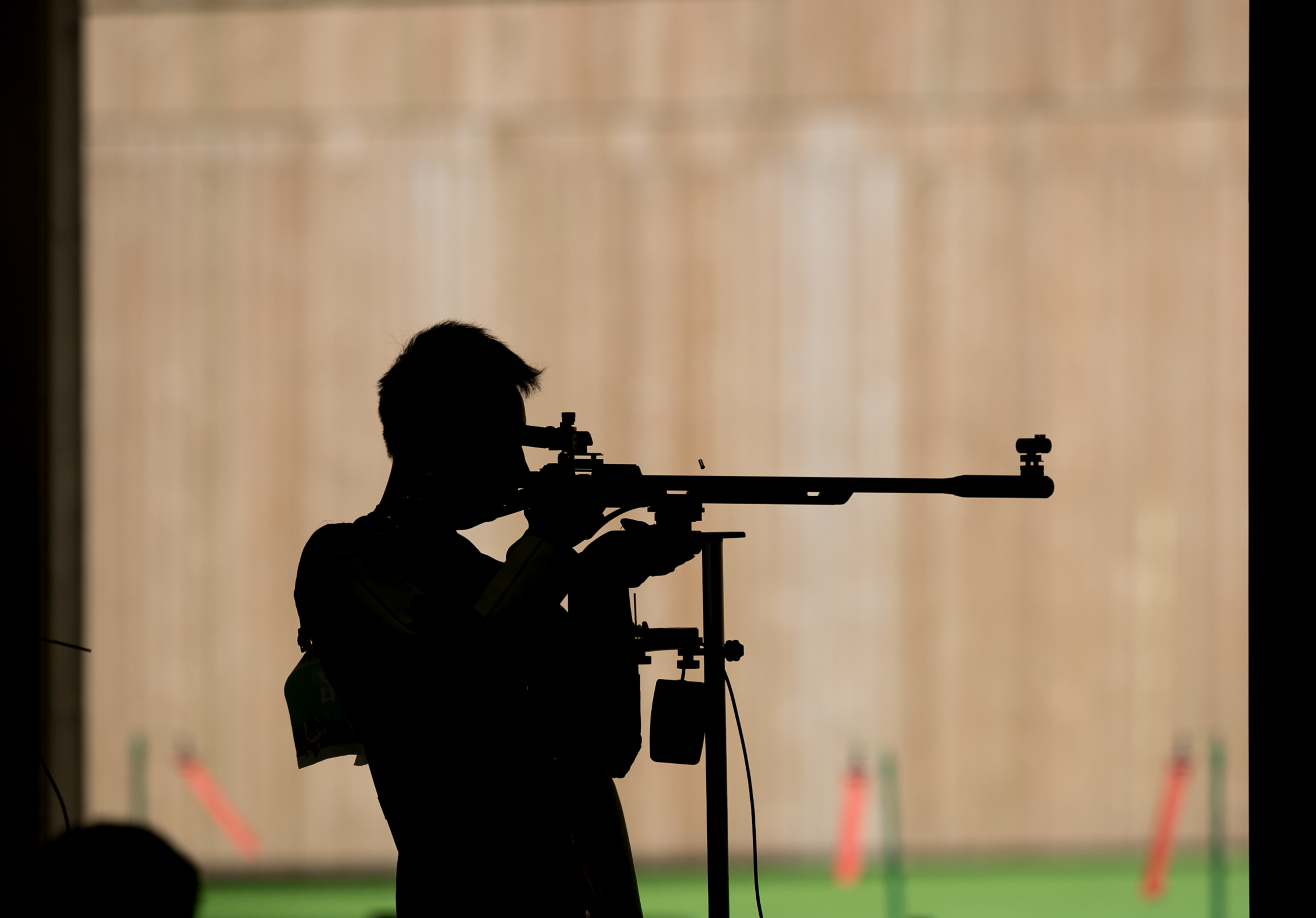 日本选手在射击比赛中表现抢眼夺冠 日本选手在射击比赛中表现抢眼夺冠