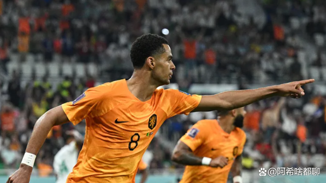 九游体育入口-关于荷兰前锋头槌得手，助攻反超比分的信息